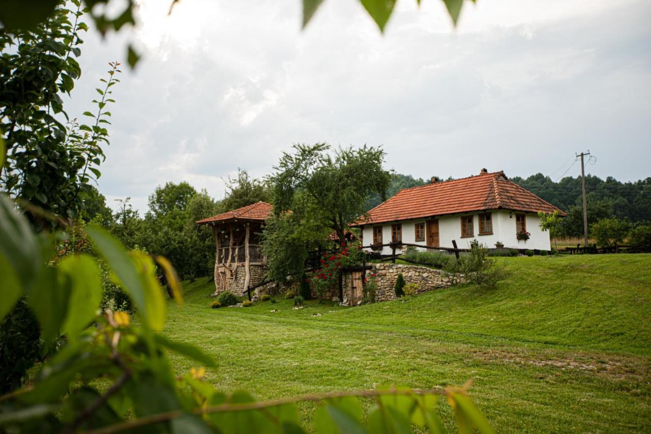 Садиба Гардига Pystan Exterior foto